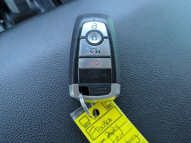 2024 Ford F-150 Lightning XLT