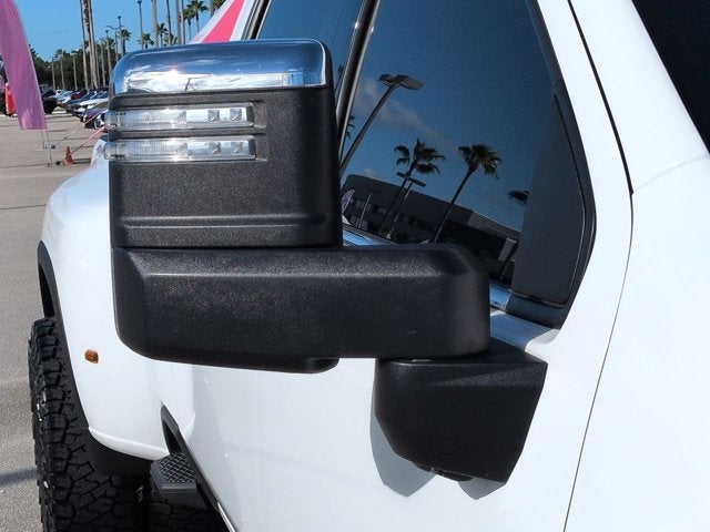 2025 Chevrolet Silverado 3500HD LTZ