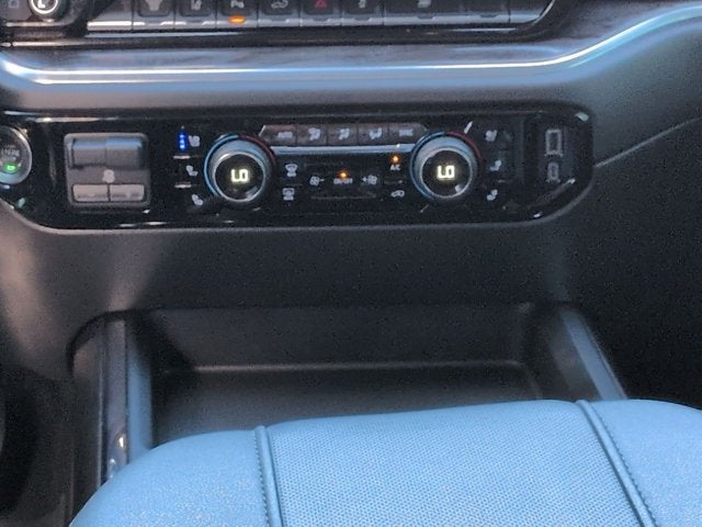 2025 Chevrolet Silverado 3500HD LTZ