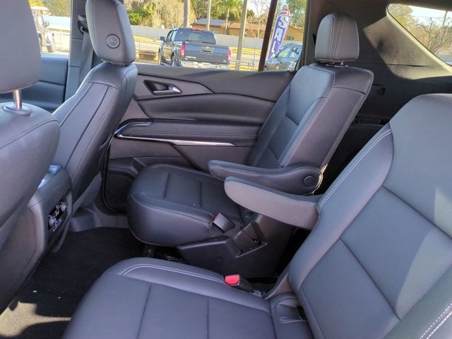 2025 Chevrolet Traverse AWD LT