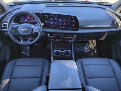 2025 Chevrolet Traverse AWD LT