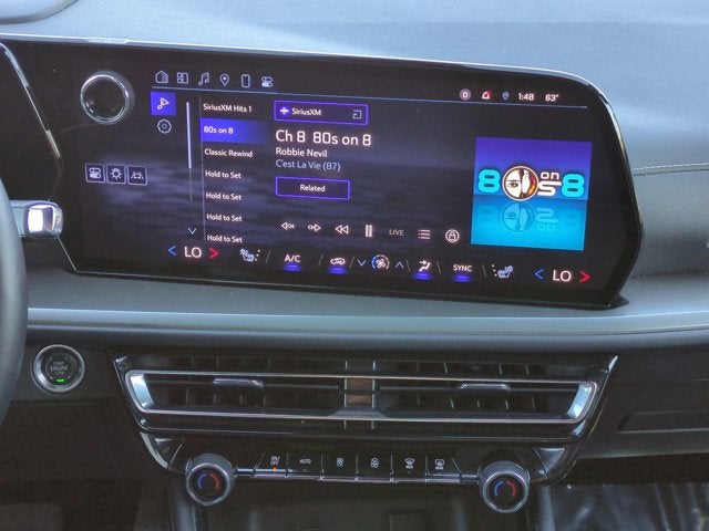 2025 Chevrolet Traverse AWD LT