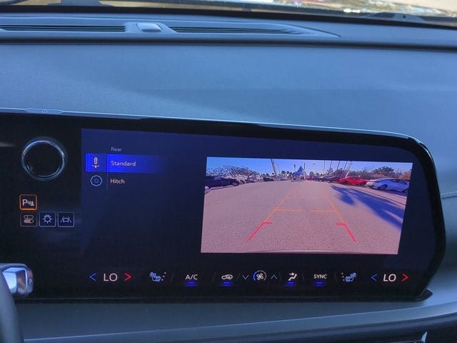 2025 Chevrolet Traverse AWD LT