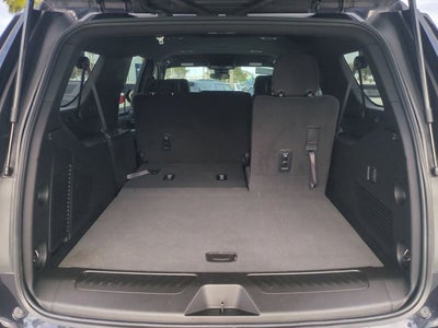 2023 Chevrolet Suburban LS