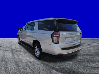 2023 Chevrolet Suburban LT