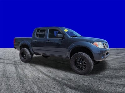 2015 Nissan Frontier SV LIFTED!! RIMS!! TIRES!!