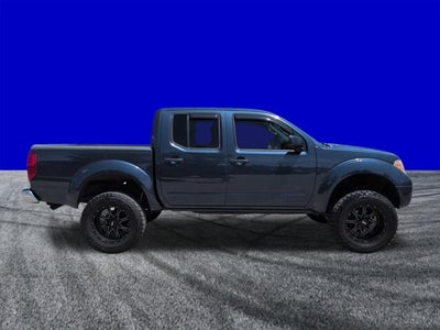 2015 Nissan Frontier SV LIFTED!! RIMS!! TIRES!!