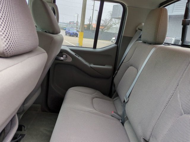 2017 Nissan Frontier SV V6