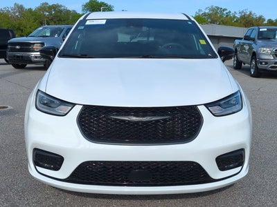 2024 Chrysler Pacifica Hybrid S Appearance Pkg