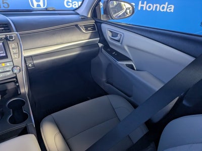 2016 Toyota Camry SE