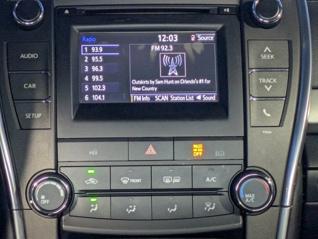 2016 Toyota Camry SE