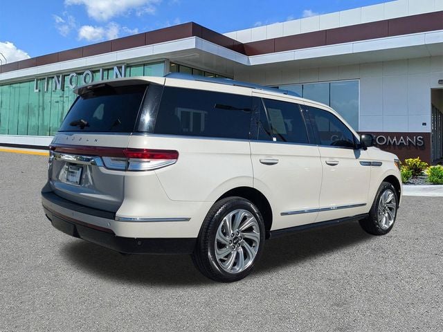 2024 Lincoln Navigator Reserve