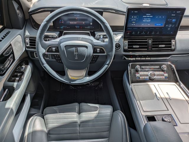 2023 Lincoln Navigator Black Label