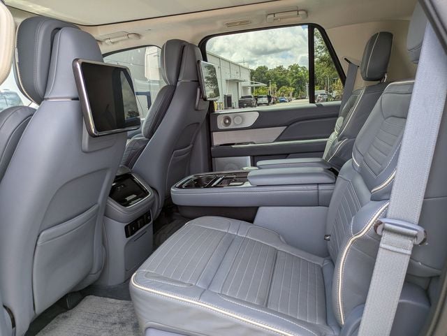 2023 Lincoln Navigator Black Label