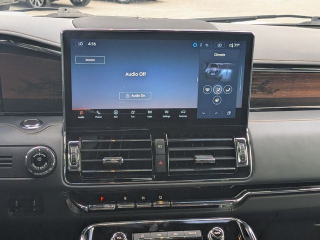 2024 Lincoln Navigator Black Label