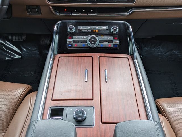 2023 Lincoln Navigator L Reserve