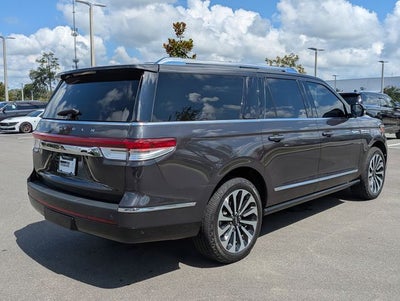 2022 Lincoln Navigator L Reserve