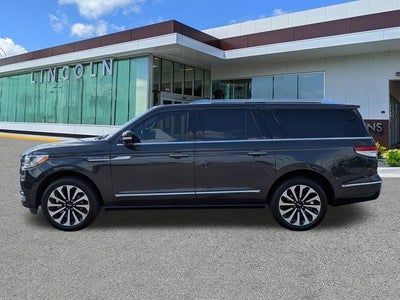 2022 Lincoln Navigator L Reserve
