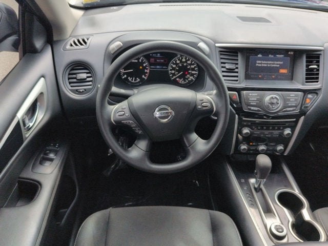 2020 Nissan Pathfinder S