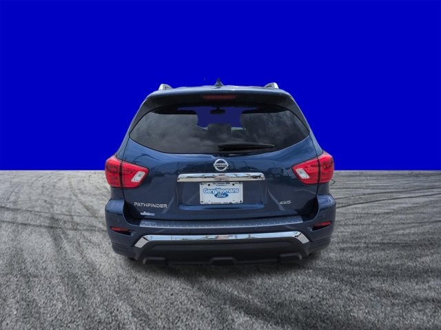 2020 Nissan Pathfinder S