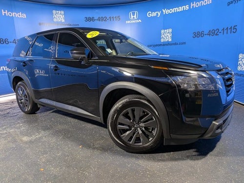 2023 Nissan Pathfinder S