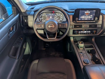 2023 Nissan Pathfinder S