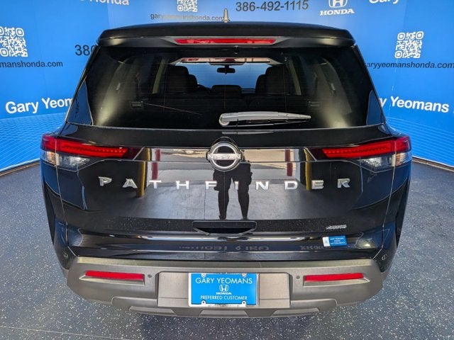 2023 Nissan Pathfinder S