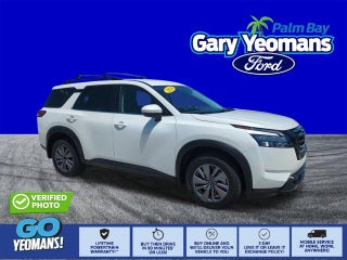 2024 Nissan Pathfinder SV