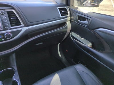 2017 Toyota Highlander Limited