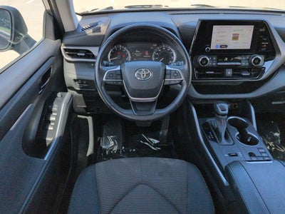 2023 Toyota Highlander LE