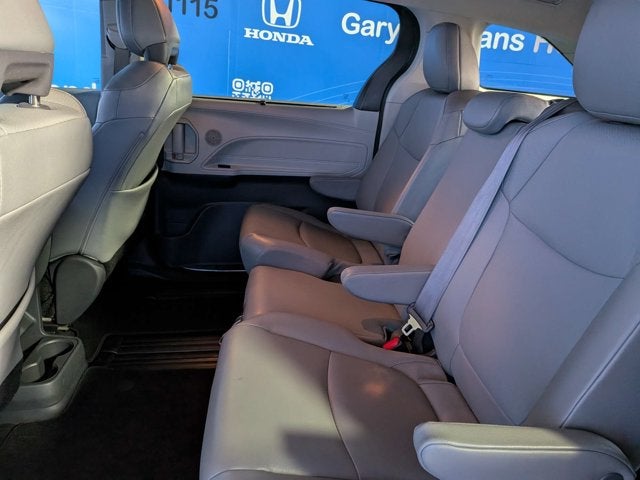 2021 Toyota Sienna XLE