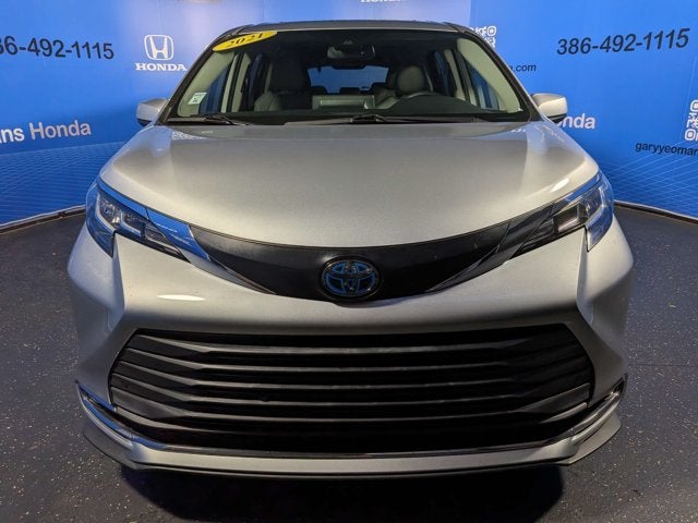 2021 Toyota Sienna XLE