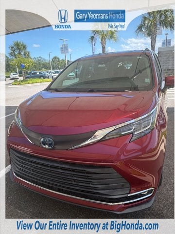 2021 Toyota Sienna XLE