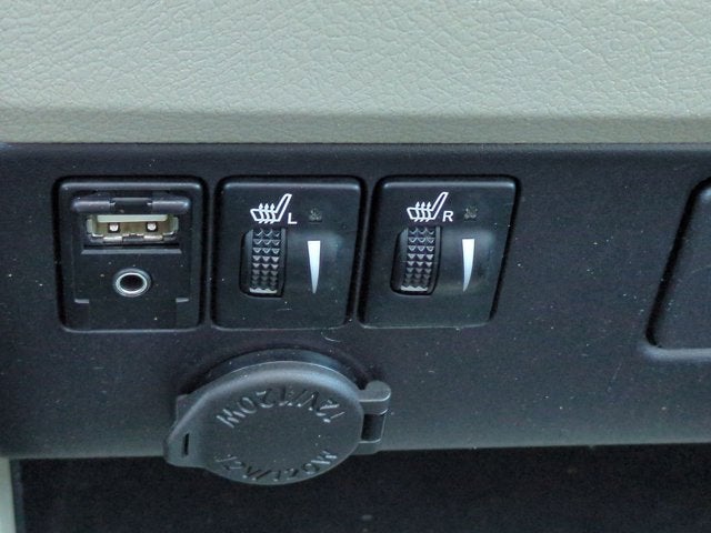 2017 Toyota Sienna XLE 8 Passenger