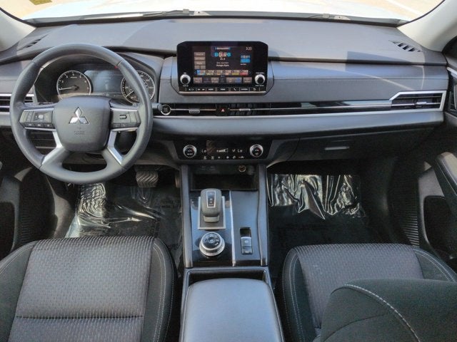2023 Mitsubishi Outlander ES