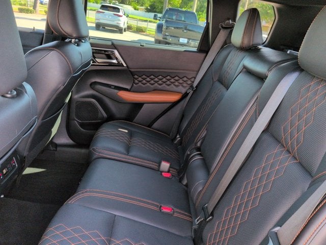 2023 Mitsubishi Outlander SEL