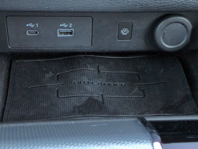 2023 Mitsubishi Outlander SEL