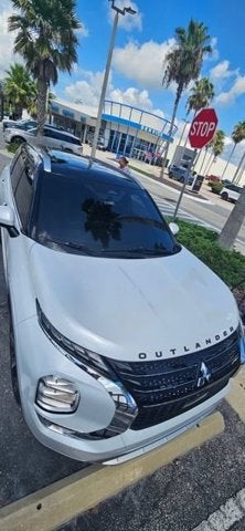 2023 Mitsubishi Outlander SEL