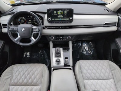 2022 Mitsubishi Outlander SEL