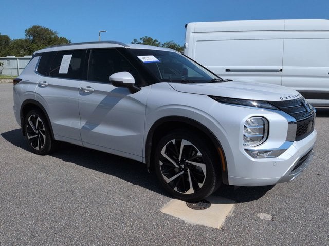 2024 Mitsubishi Outlander SEL