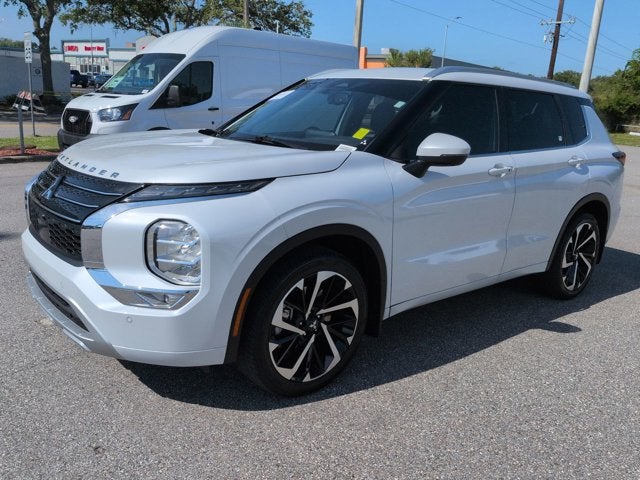 2024 Mitsubishi Outlander SEL