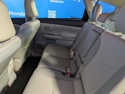 2013 Toyota Prius v Five