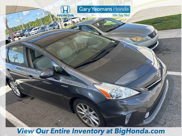 2013 Toyota Prius v Five