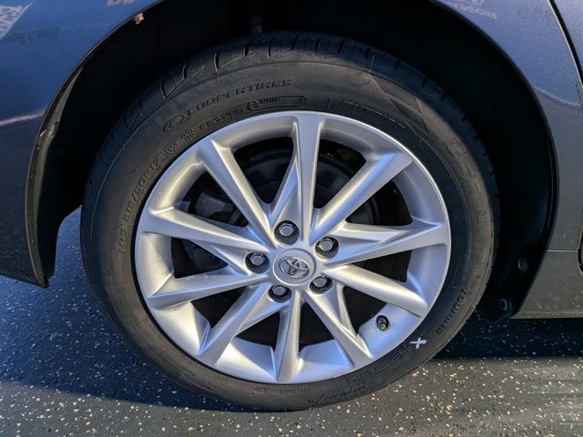2013 Toyota Prius v Five