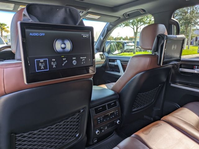 2020 Toyota Land Cruiser Base