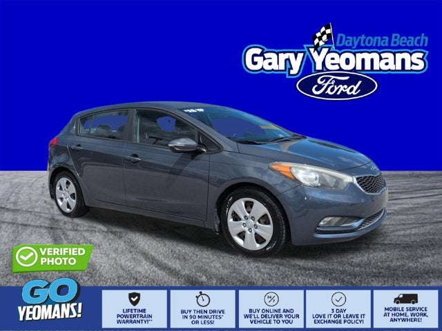 2016 Kia Forte 5-Door LX