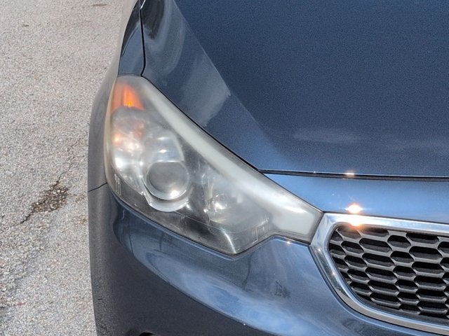 2016 Kia Forte 5-Door LX