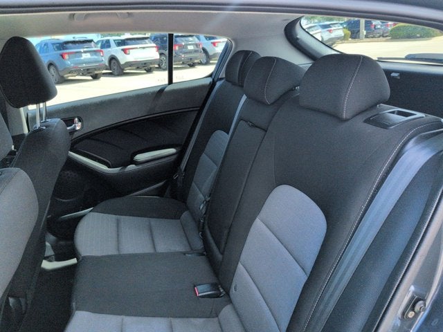 2016 Kia Forte 5-Door LX