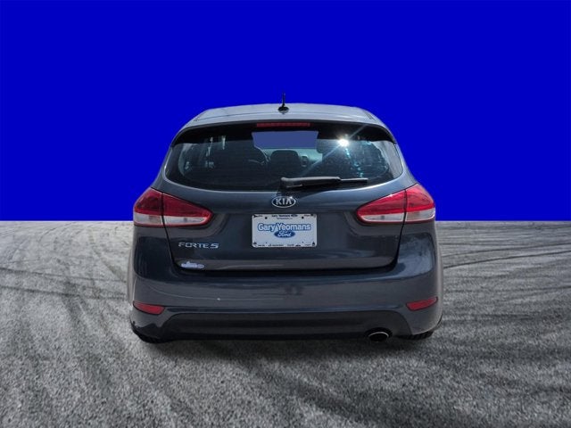 2016 Kia Forte 5-Door LX
