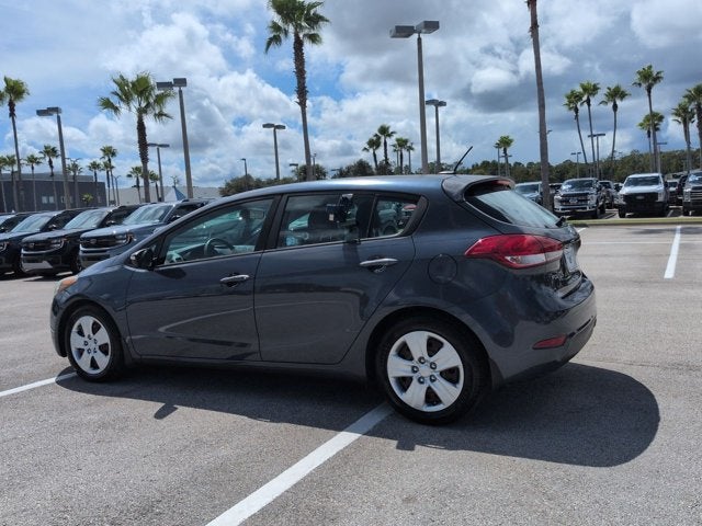 2016 Kia Forte 5-Door LX